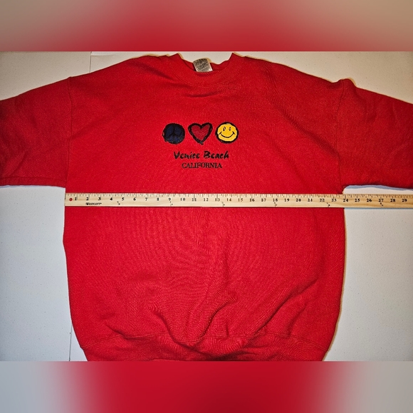 Venice Beach red crewneck. Size XL. - Picture 4 of 5